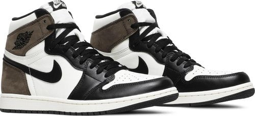 Nike Jordan 1 Retro High OG &