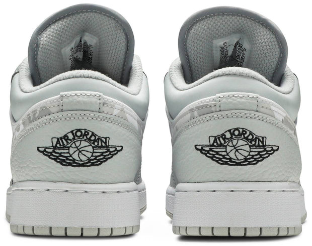 Nike Air Jordan 1 Low SE GS &