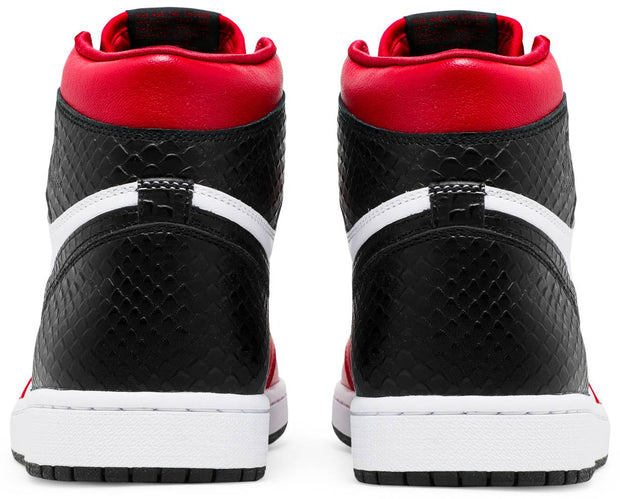 Nike Air Jordan 1 Retro High &