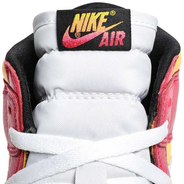 Nike Air Jordan 1 Retro High OG &